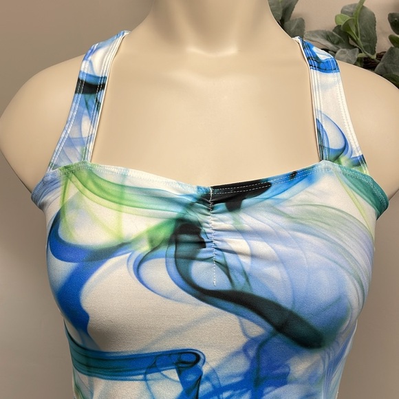 Old Navy Active Workout Tank Built in Bra Cutout Back S - Picture 2 of 16